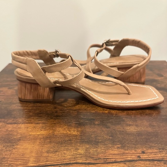 Bernardo Beige Strappy Sandals. Worn once. - Picture 7 of 8